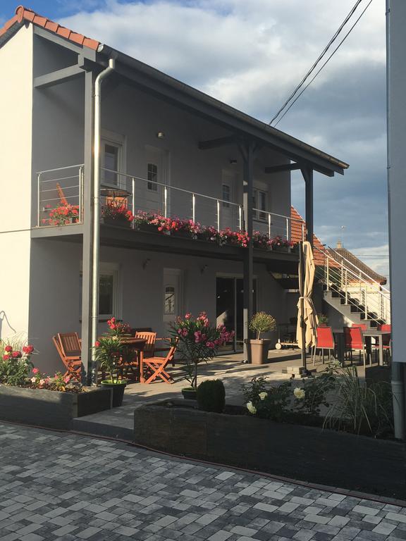 Ried &Co Bed and Breakfast Hoerdt Εξωτερικό φωτογραφία